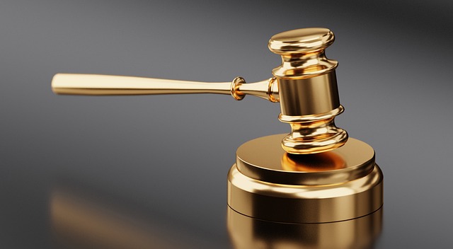 Unraveling Finance Crime Probes: Defamation Defense & Legal Advice