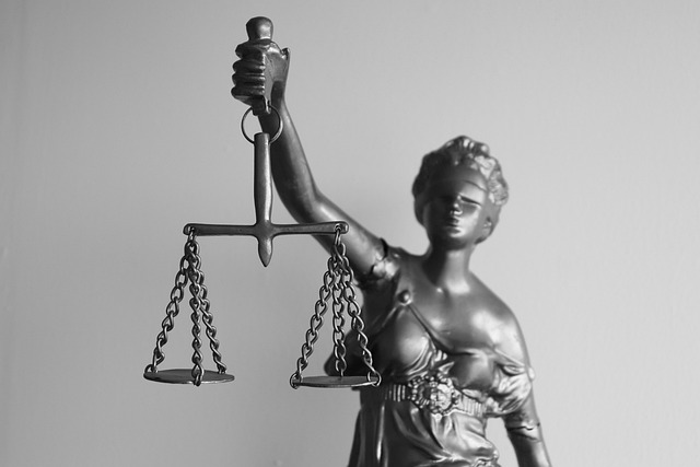 RF Finance Law Firms: Navigating Property Boundary Disputes with Expertise