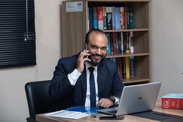lawyer-640x480-38095420.jpeg