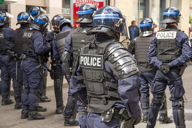 police-640x480-54305231.jpeg